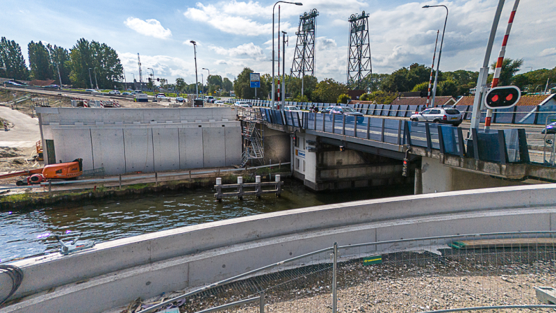 261004-DJI_20261004142022_0217_D-Bouw-Steekterbrug-Alphen