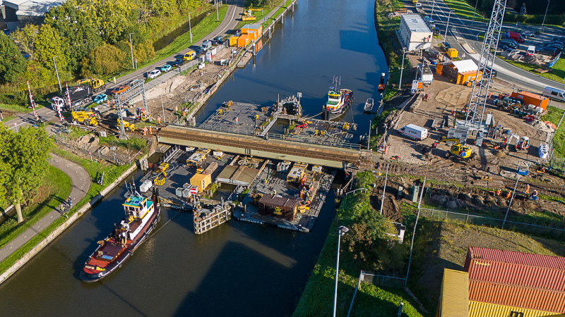 261012-DJI_20261012104228_0244_D-Vervanging-Spoorbrug-Gouwe-APN